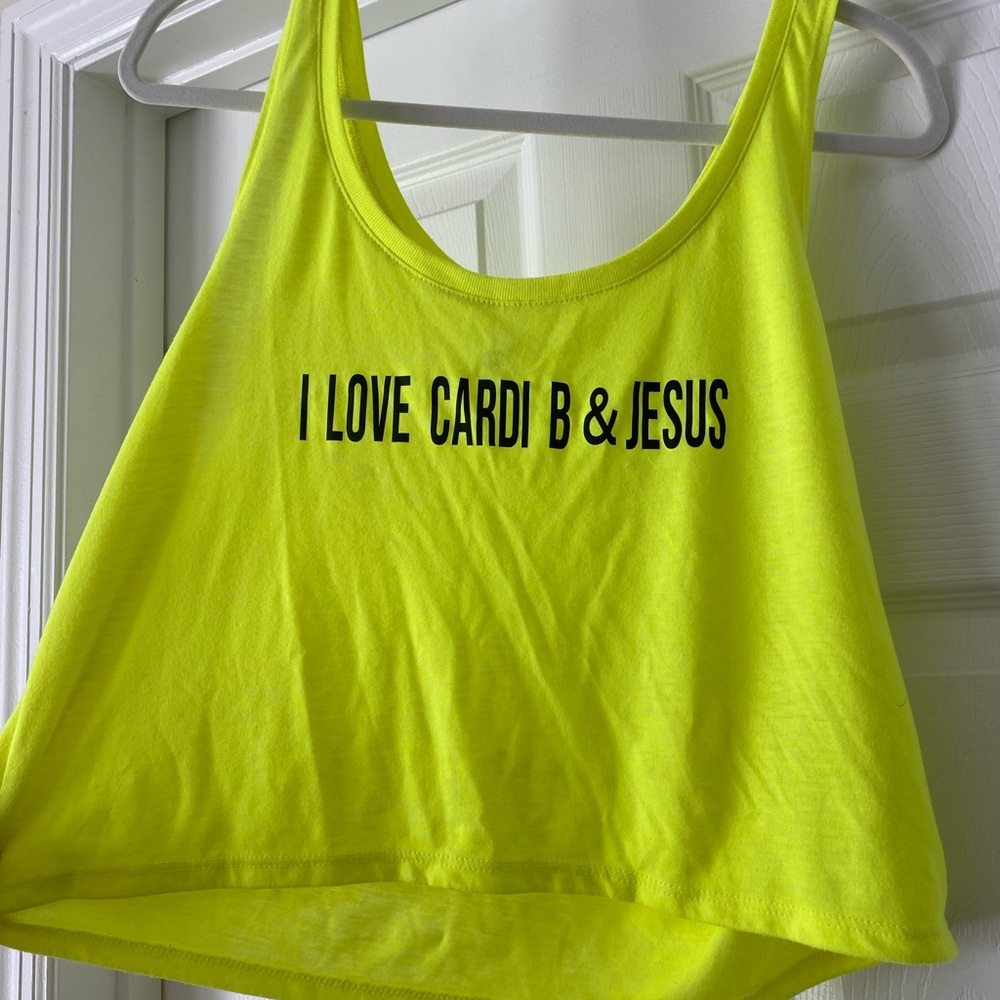 Flowy & loose fit tank